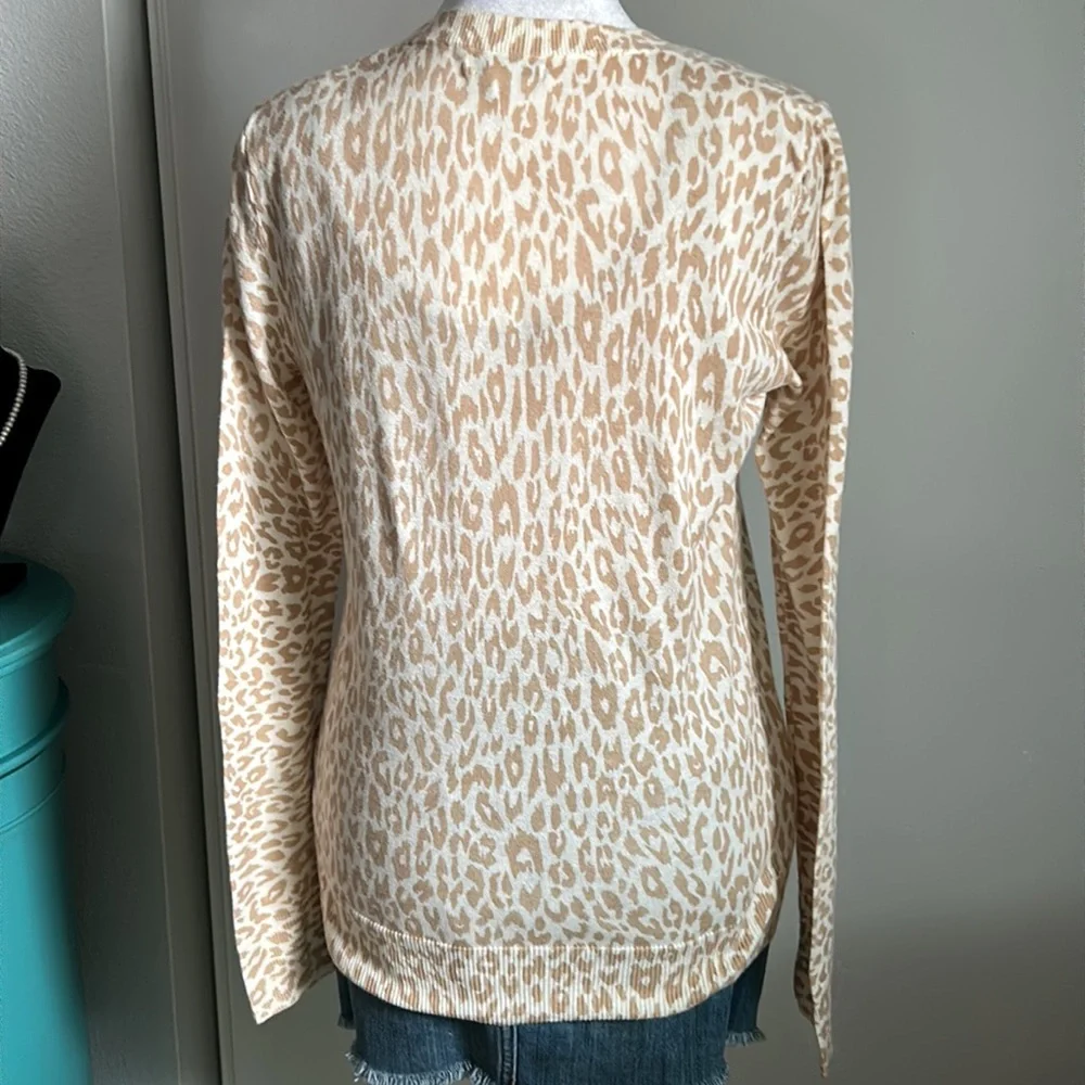 Gap Chic Women’s Lightweight Animal Print Button Up Layering Cardigan
